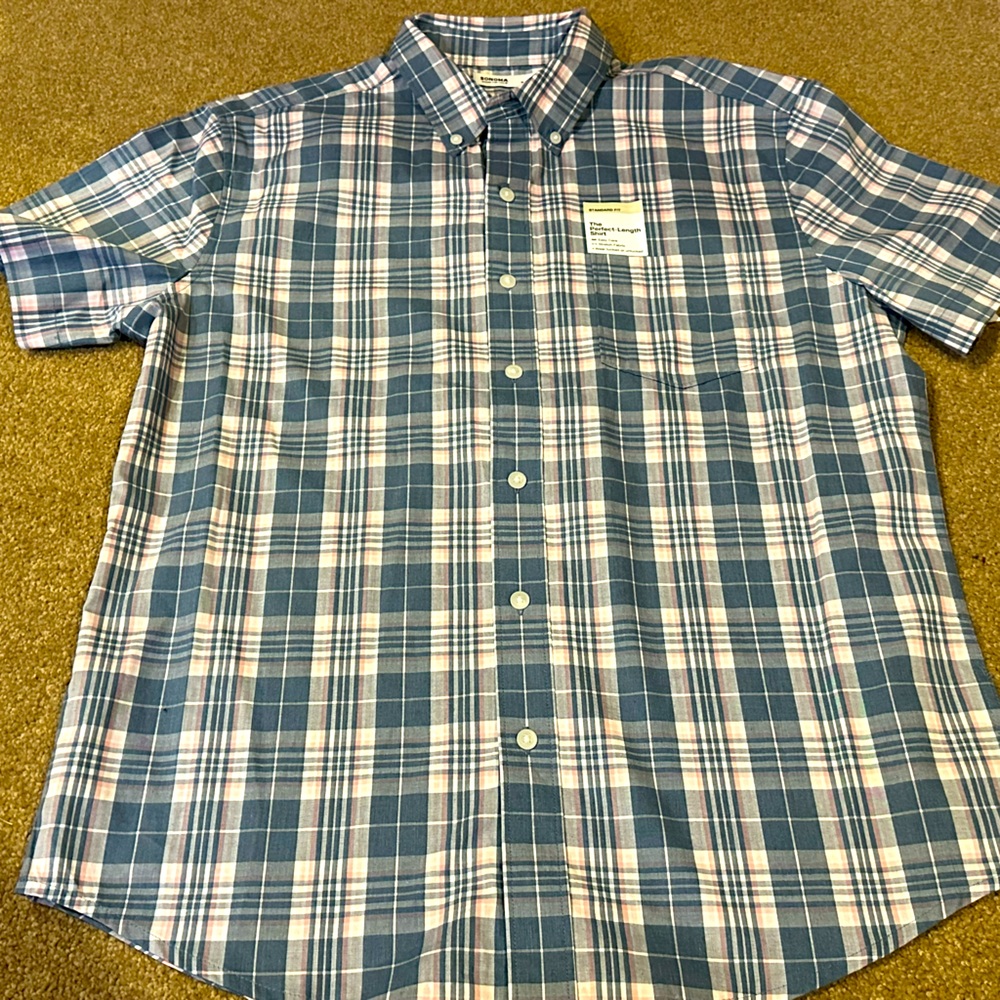 Sonoma The Perfect Shirt men’s medium short sleeve button up
